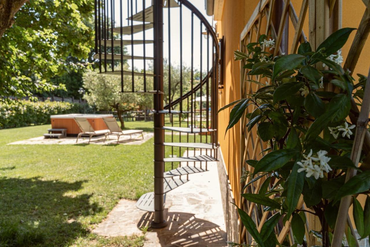 Montenovo Country House Ostra Vetere Bagian luar foto