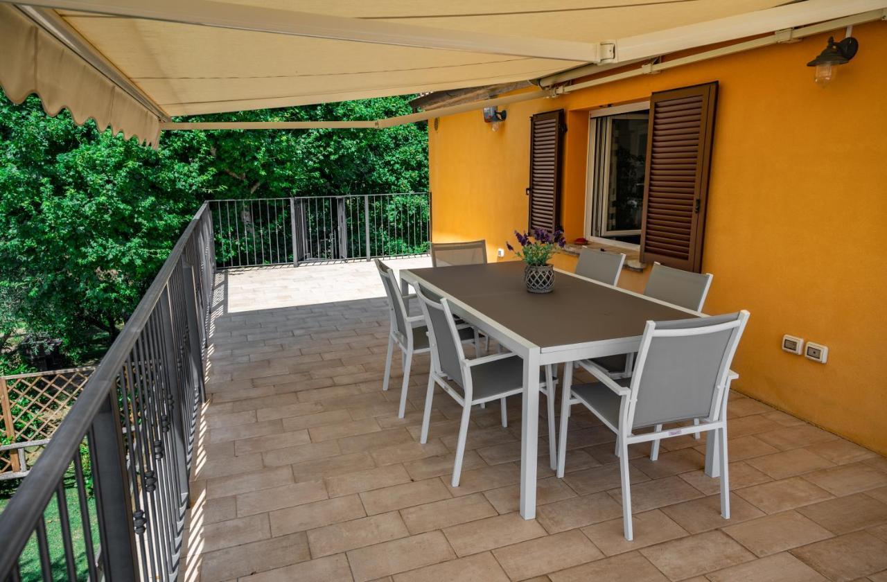 Montenovo Country House Ostra Vetere Bagian luar foto