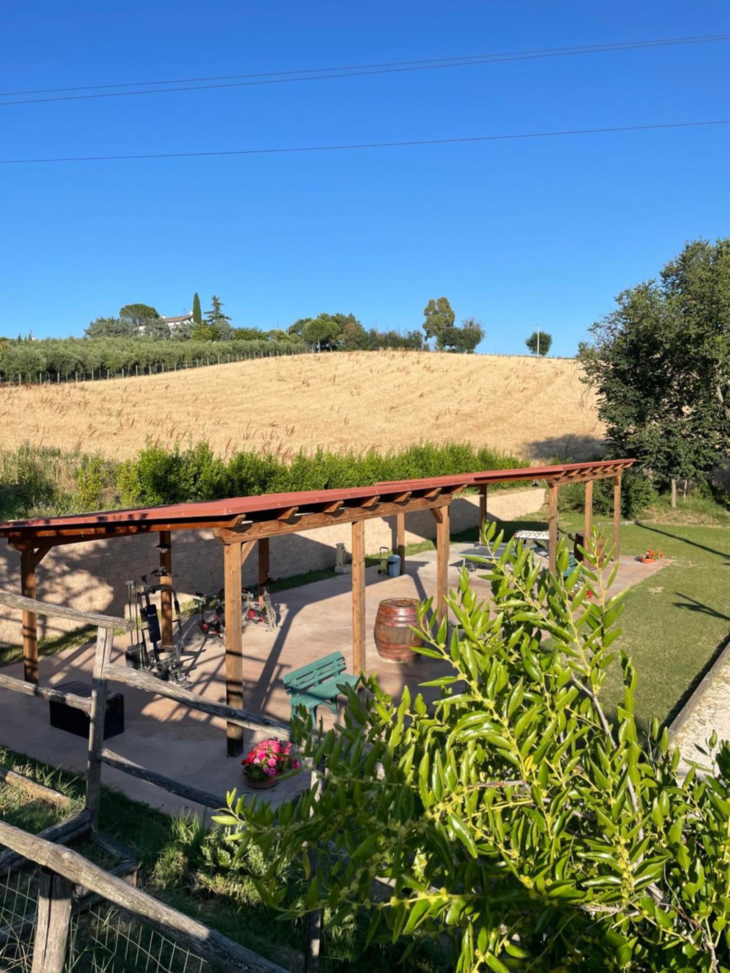 Montenovo Country House Ostra Vetere Bagian luar foto