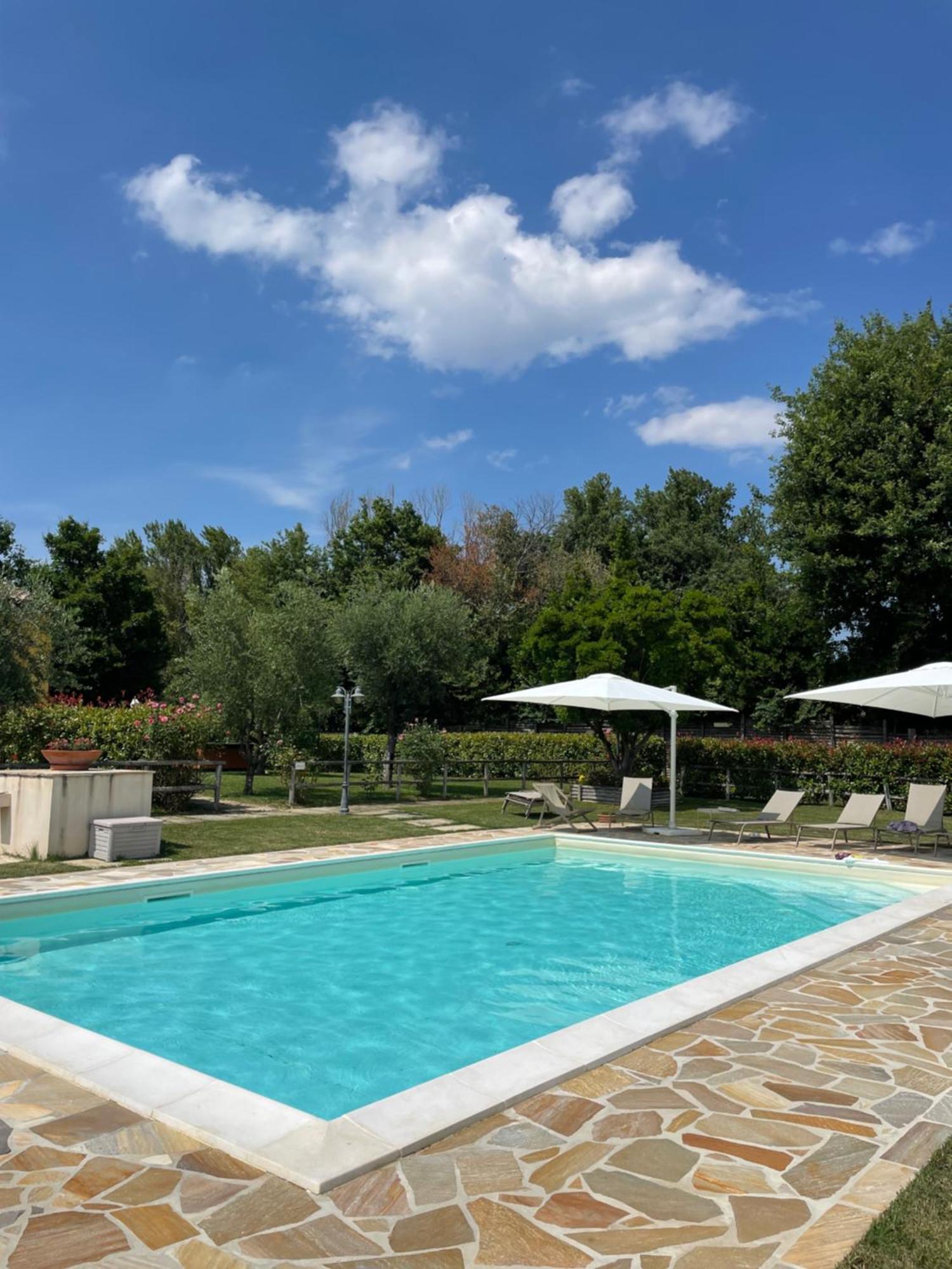 Montenovo Country House Ostra Vetere Bagian luar foto