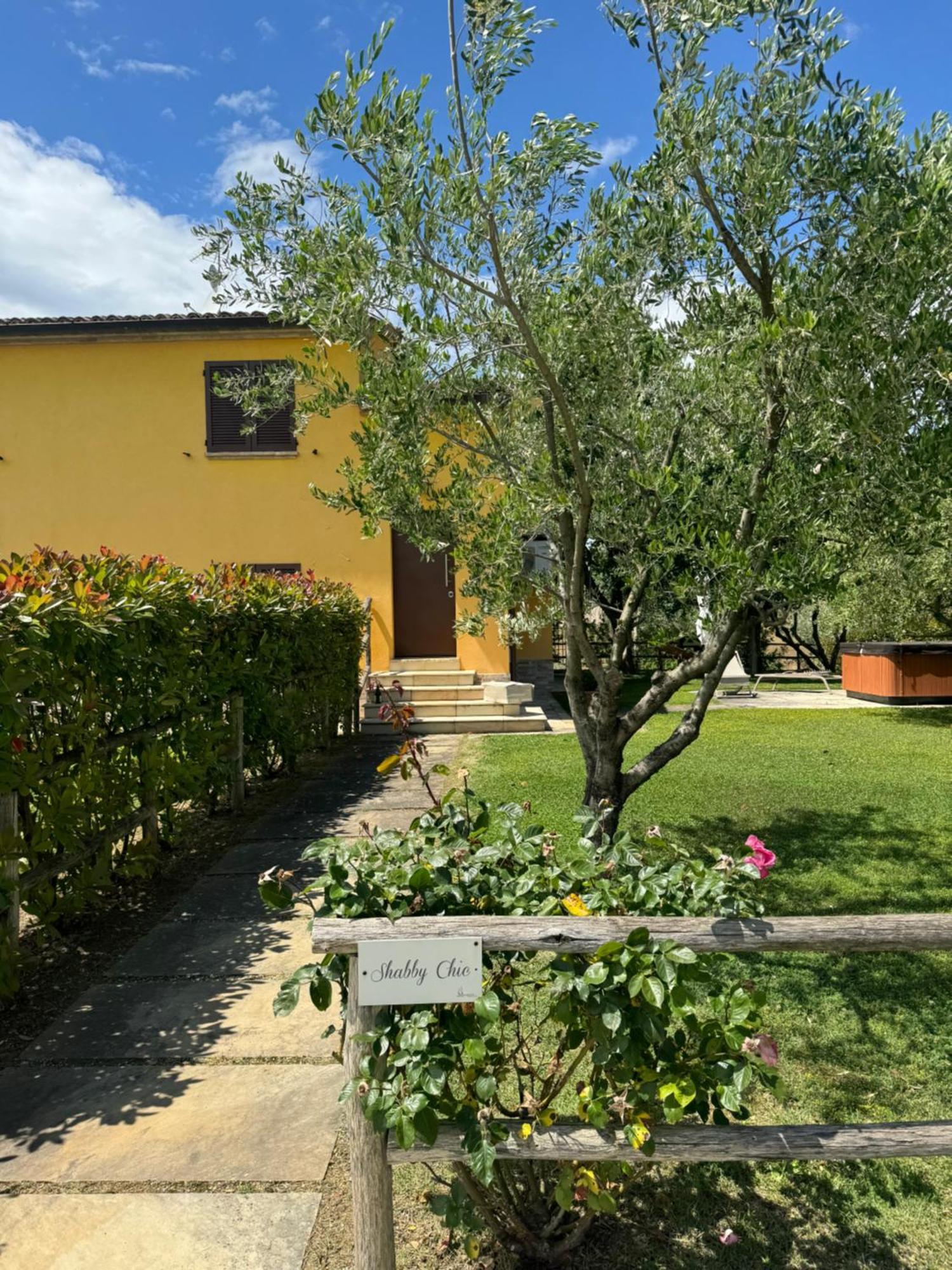 Montenovo Country House Ostra Vetere Bagian luar foto