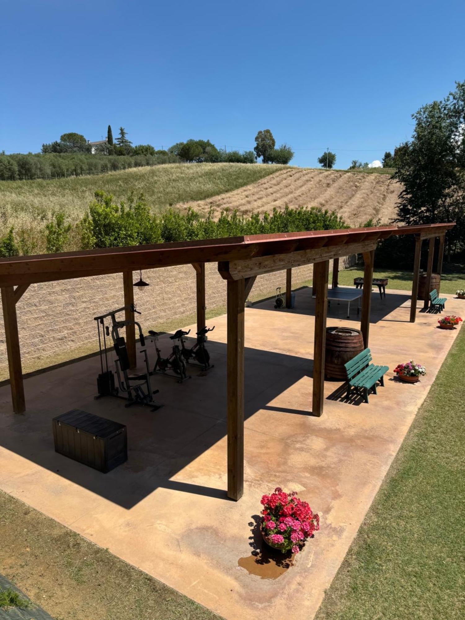 Montenovo Country House Ostra Vetere Bagian luar foto