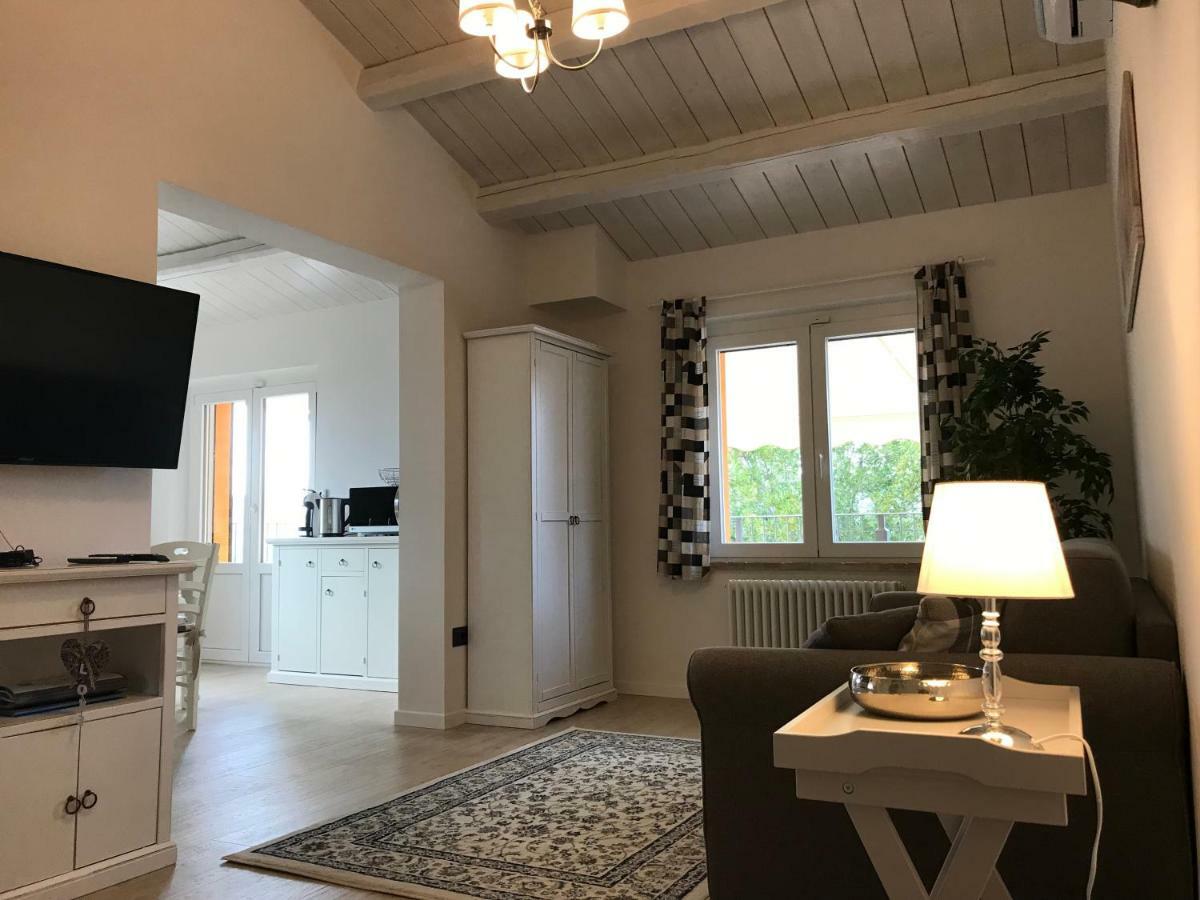 Montenovo Country House Ostra Vetere Bagian luar foto