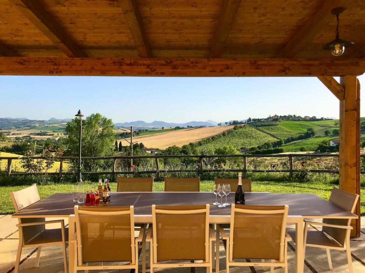 Montenovo Country House Ostra Vetere Bagian luar foto